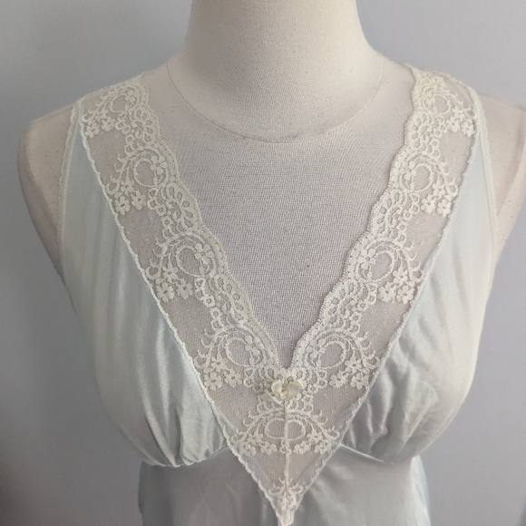 Women's Vintage Deena Baby Blue Lace Nightgown Medium Vneck - Picture 5 of 6